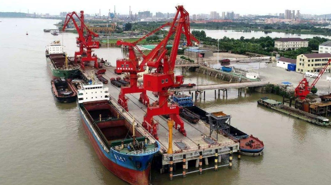 霍林郭勒概述露天料场港口封闭问题的实行方法